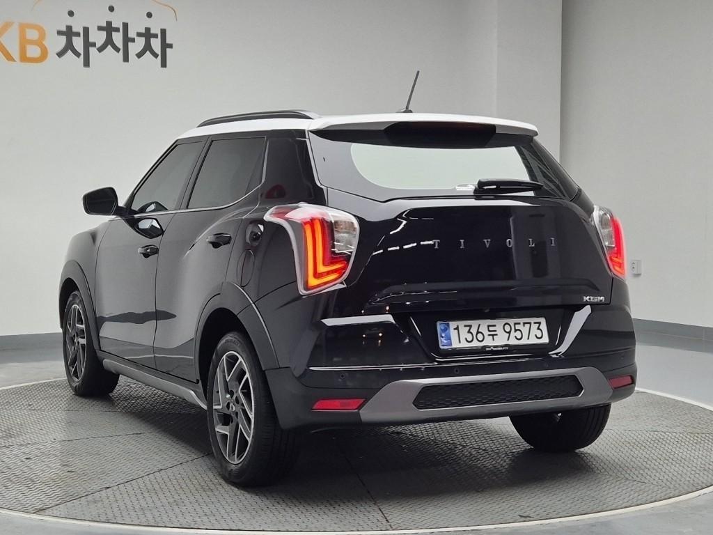 KG Mobility (Ssangyong) Tivoli 2WD Gasoline 1.5 V7 3