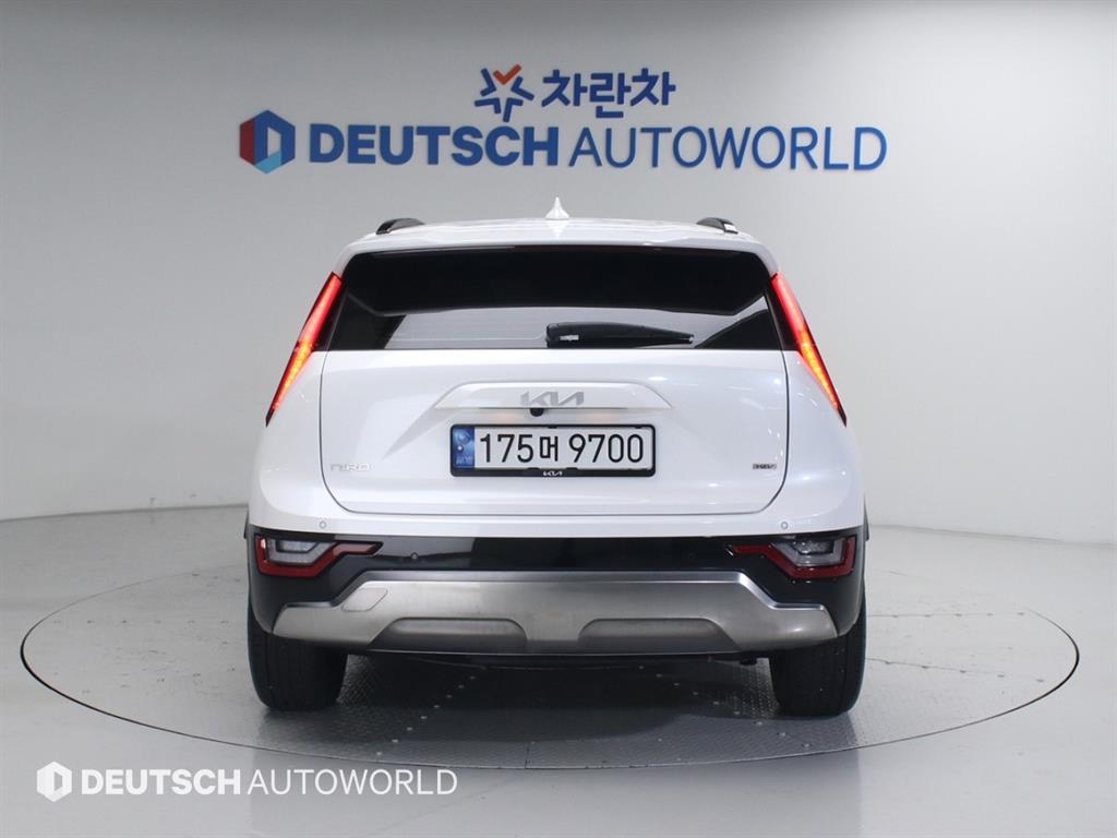 Kia Niro Signature 5