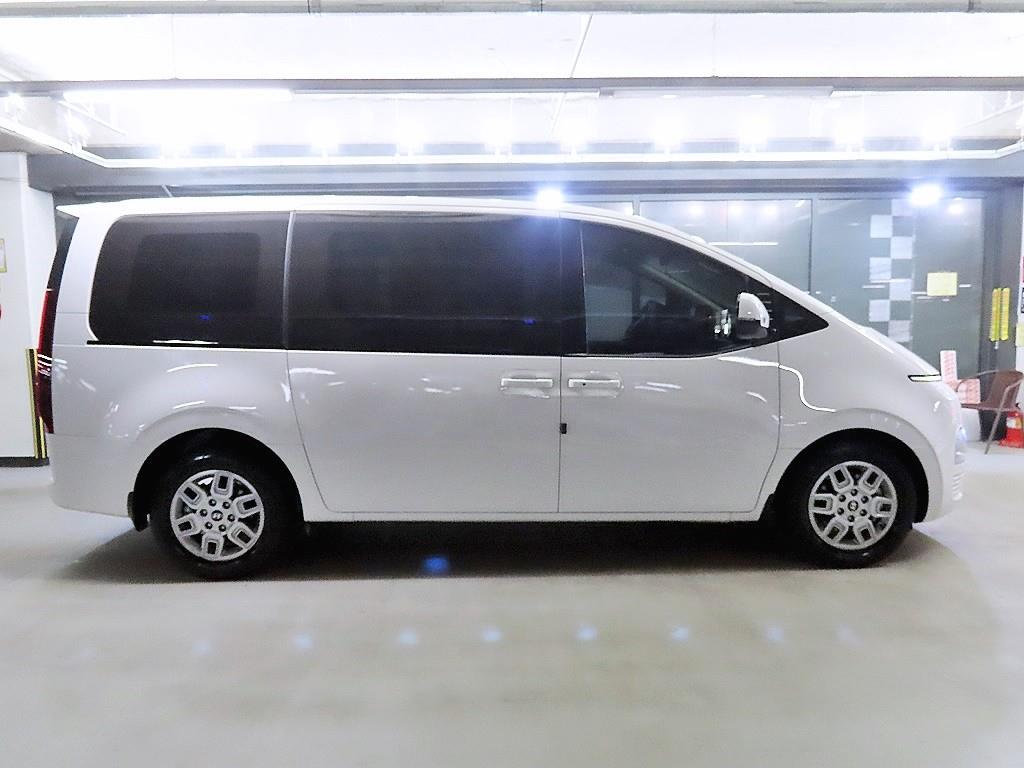 Hyundai Staria LPG Cargo Modern 4