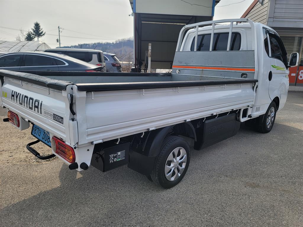 Hyundai Porter 1.0 Ton/ Super Cab/ Long Wheelbase/ Smart Special 7