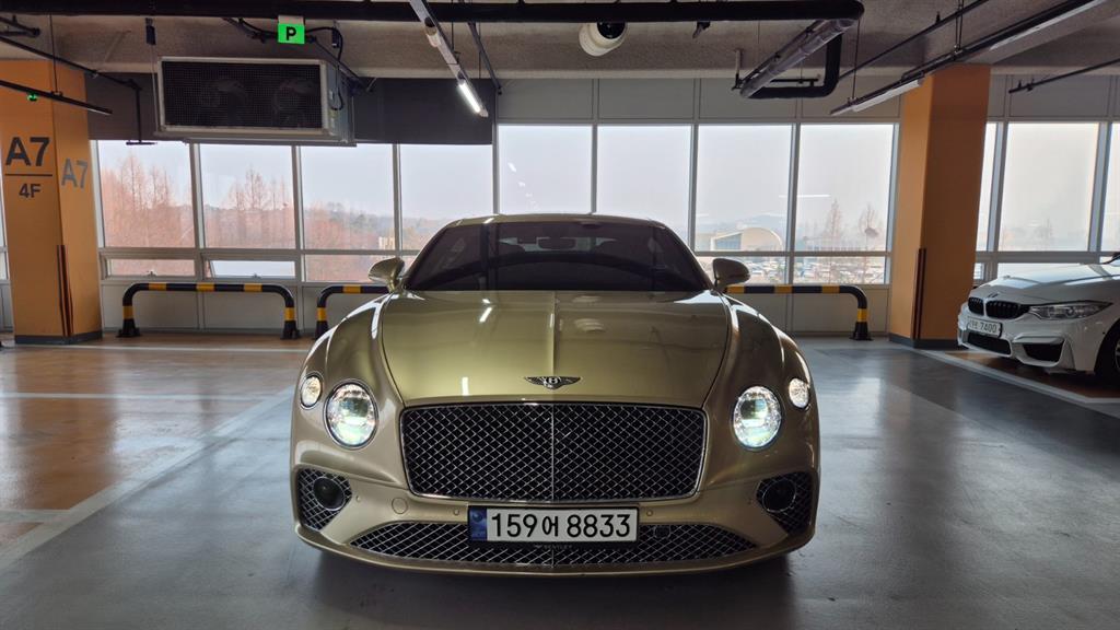 Bentley Continental 4.0 V8 GT Azure