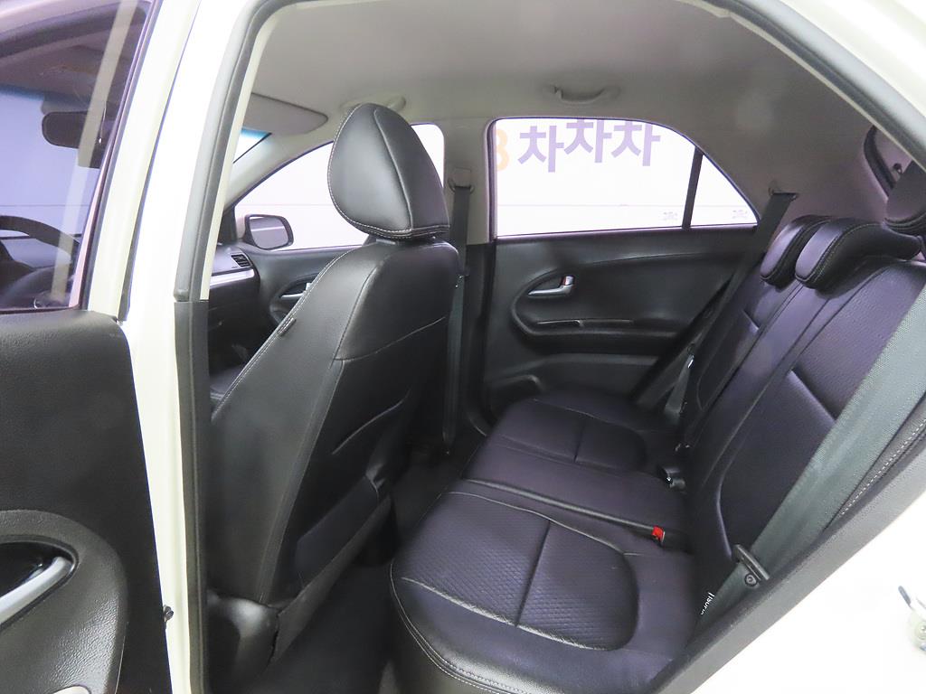 Kia Morning Trendy 7