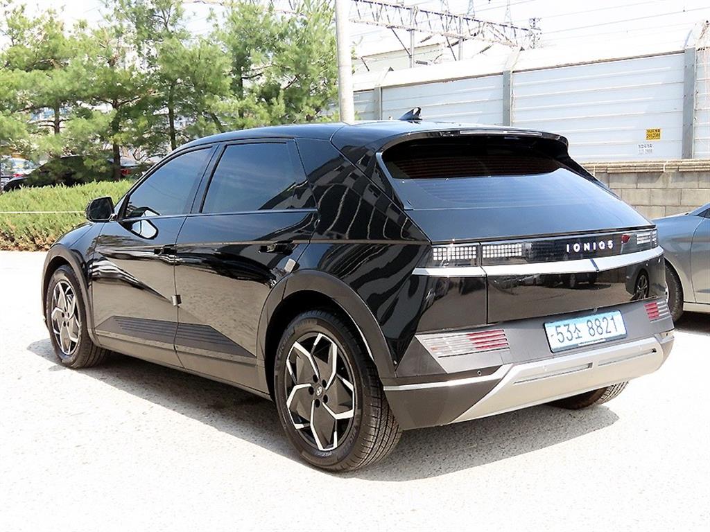 Hyundai IONIQ Long Range Exclusive 4