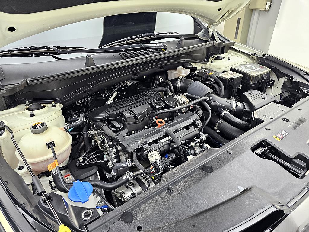 Kia Sportage 1.6 Gasoline 2WD Signature Gravity 7