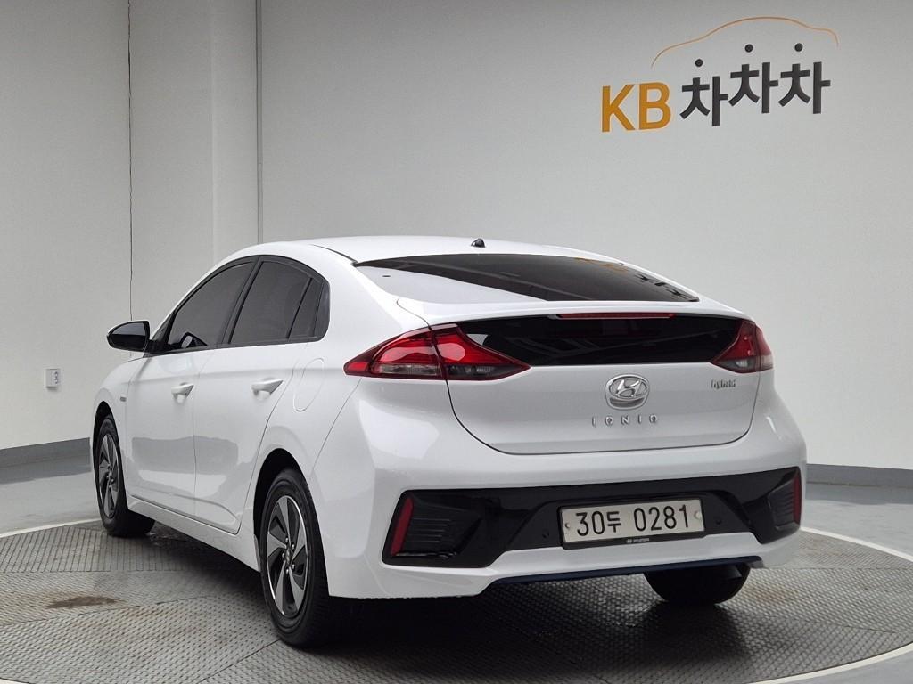 Hyundai IONIQ I Base Type 3