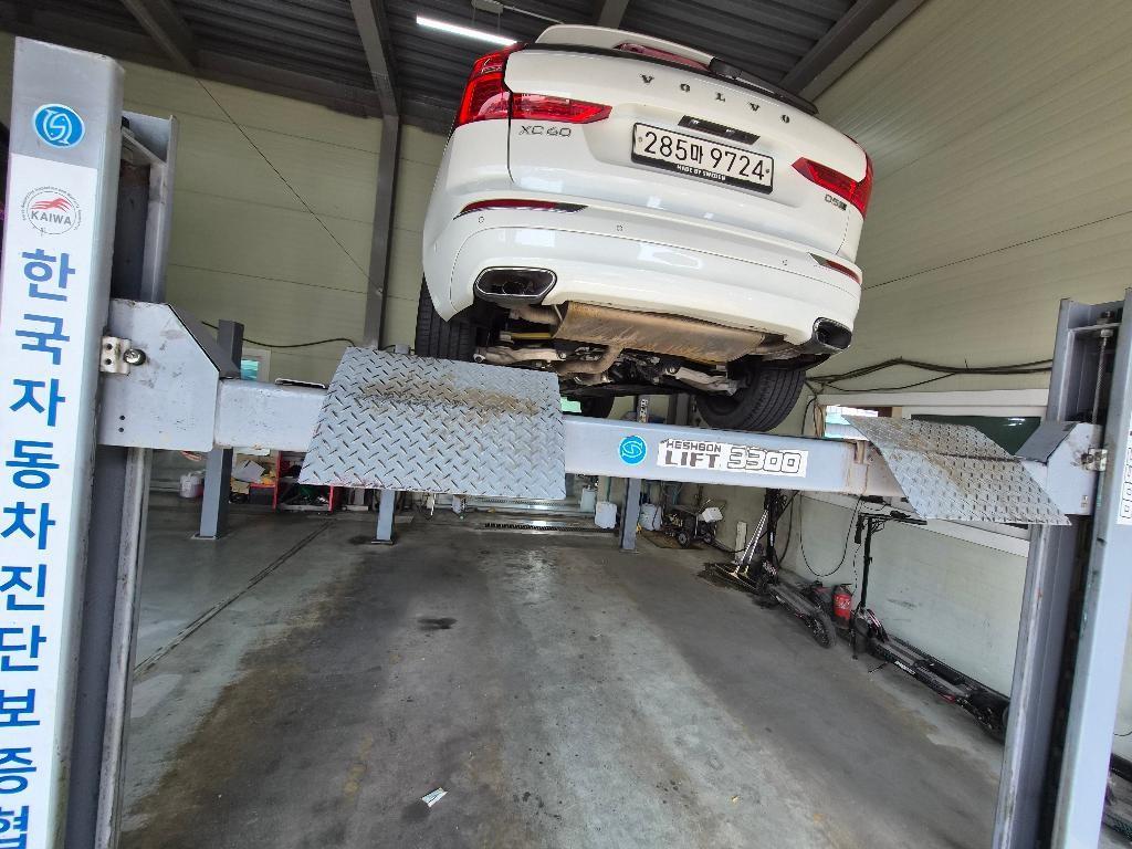 Volvo XC60 D5 2.4 Inscription 3