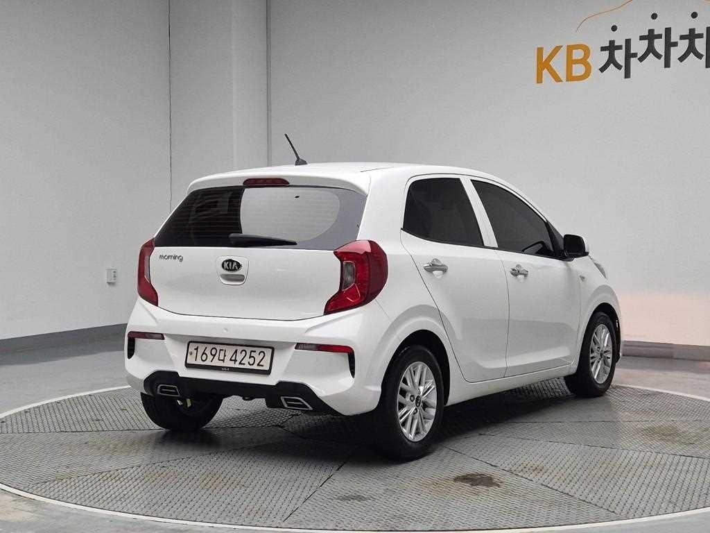 Kia Morning Prestige 4