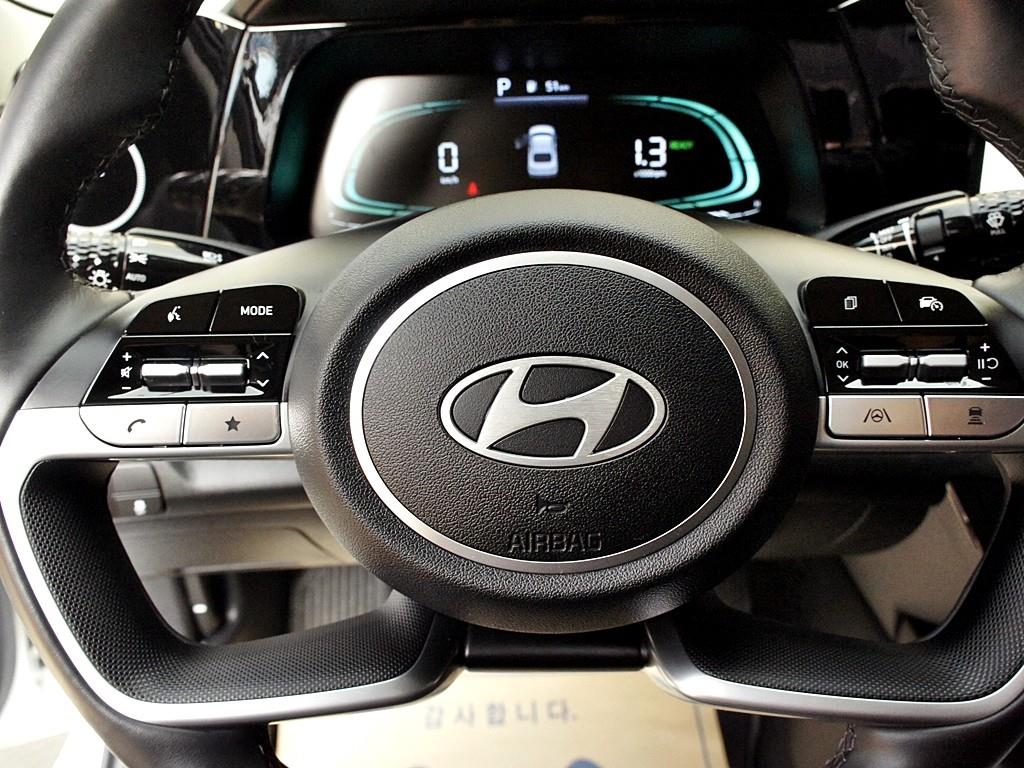 Hyundai Avante 1.6 HEV Modern 9