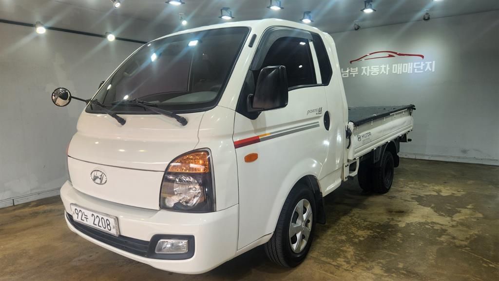 Hyundai Porter 1.0 Ton/ Super Cab/ Long Wheelbase/ CRDi High Super