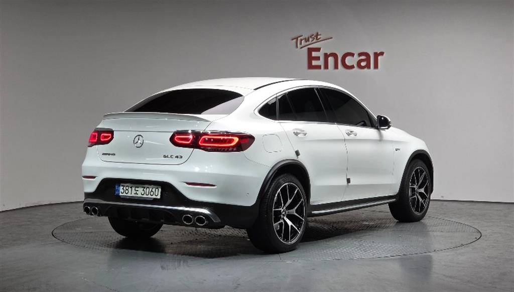 Mercedes-Benz GLC-Class AMG GLC43 4MATIC Coupe 3