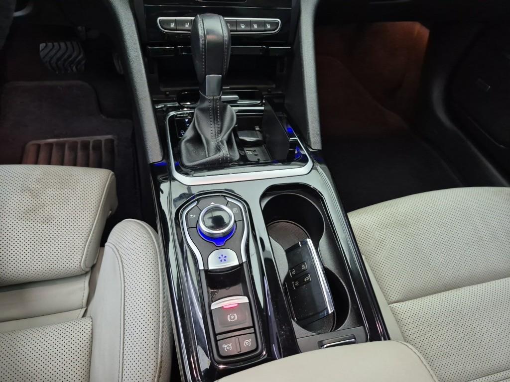 Renault SM6 Gasoline 1.6 TCe RE 9