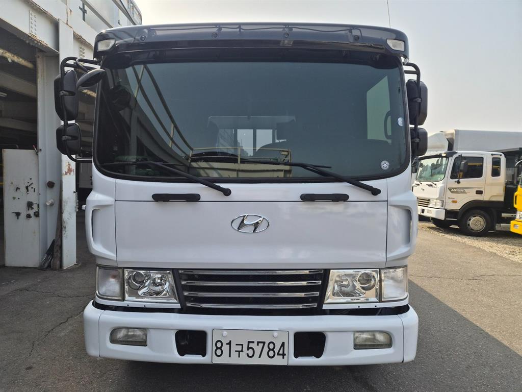 현대 메가트럭 카고 4.5톤 수동 - 중고 트럭 매물 이미지
