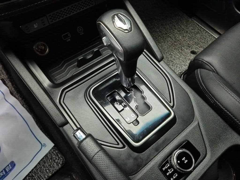 KG Mobility (Ssangyong) Rexton 4WD Diesel 2.2 Prestige 9