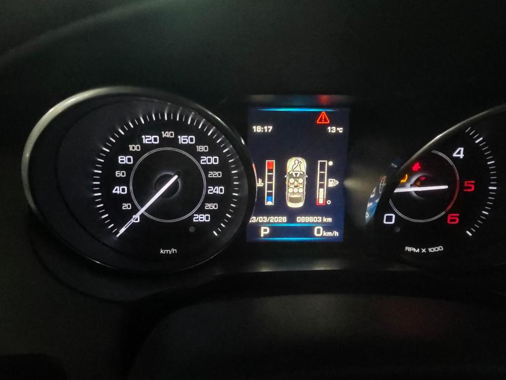 Jaguar XE 2.0D R Sport 4