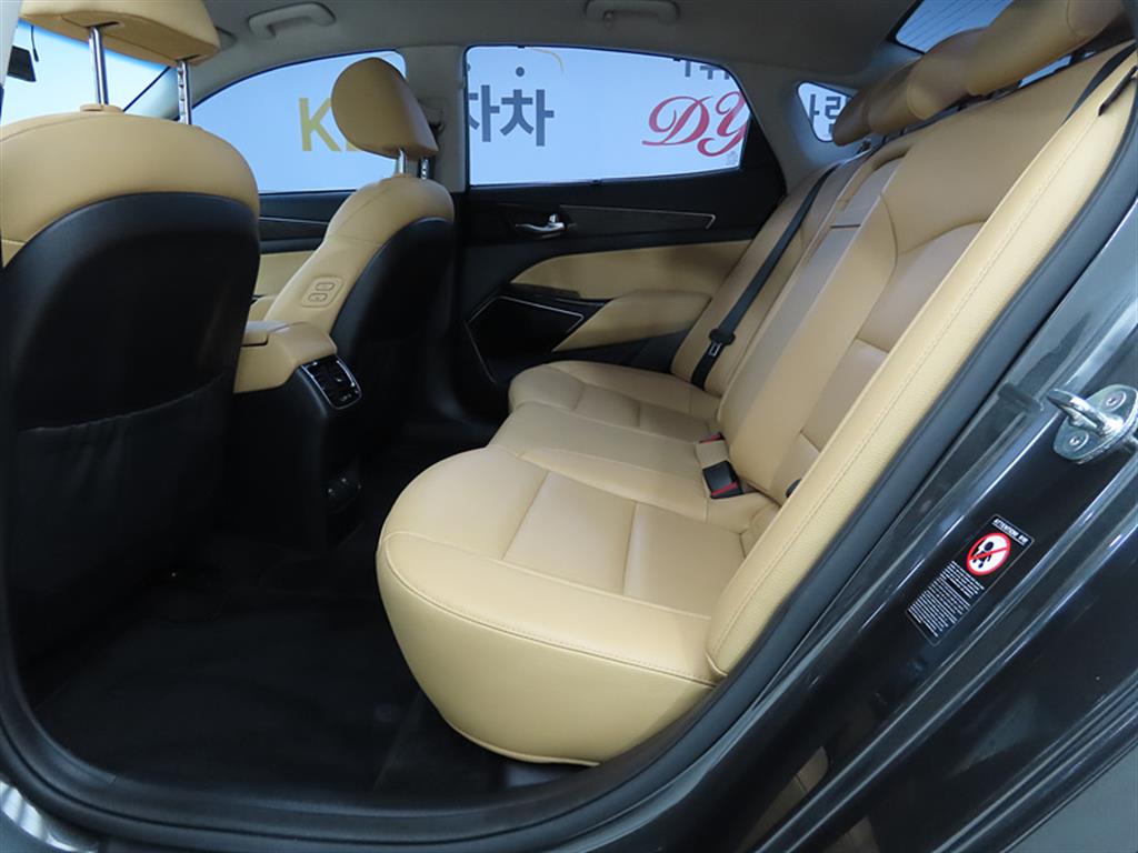 Kia K7 Gasoline 2.5 GDI Noblesse 7