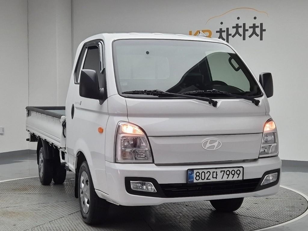 Hyundai Porter Super Cab/ Long Wheelbase/ 2WD Smart 5