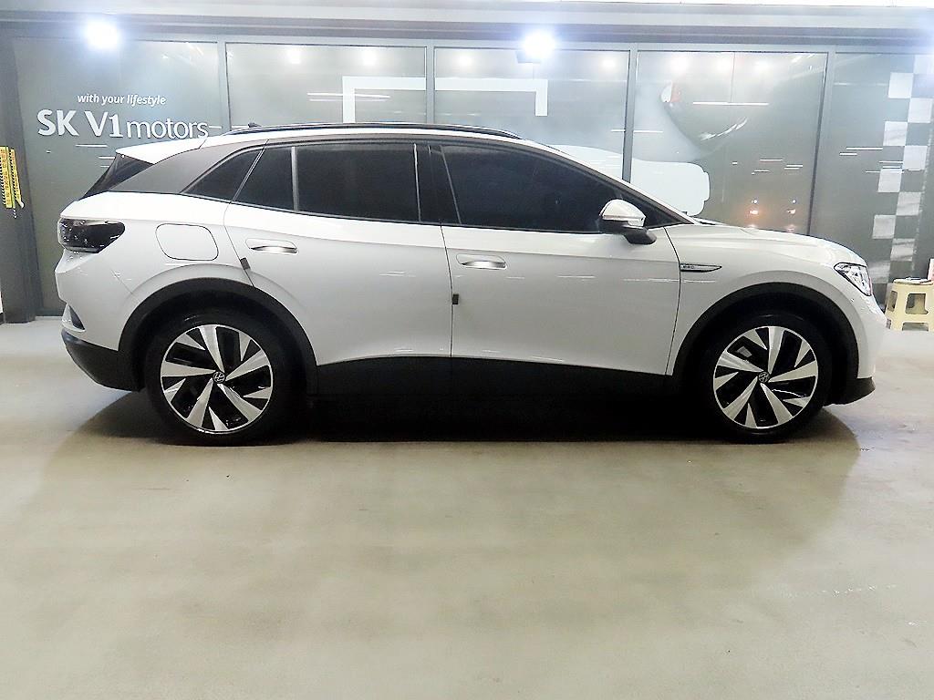 Volkswagen ID.4 Pro 4