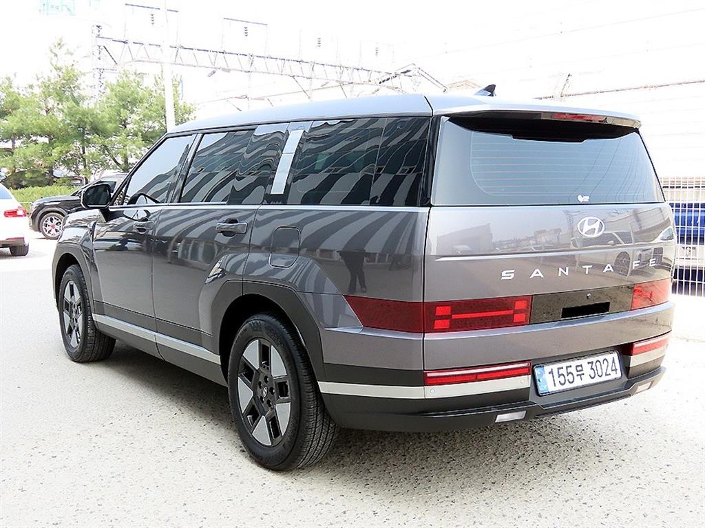 Hyundai Santa Fe 1.6T 2WD Exclusive 4