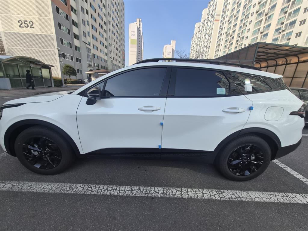 Kia Sportage 1.6 Turbo HEV 4WD 30th Anniversary Edition 4