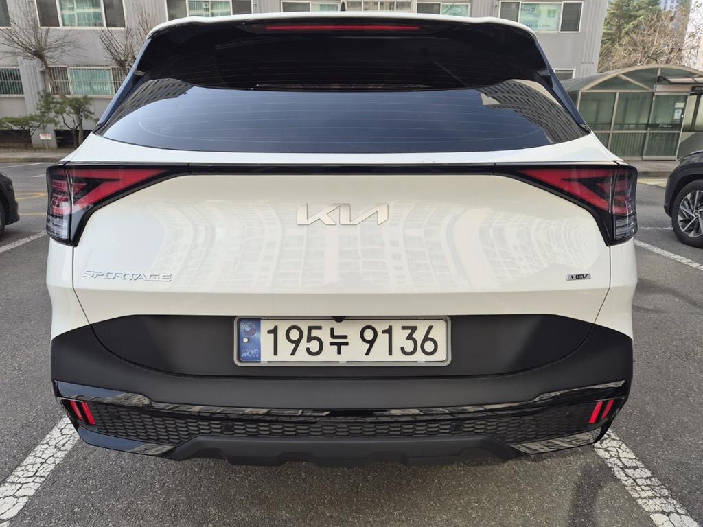 Kia Sportage 1.6 Turbo HEV 4WD 30th Anniversary Edition 3