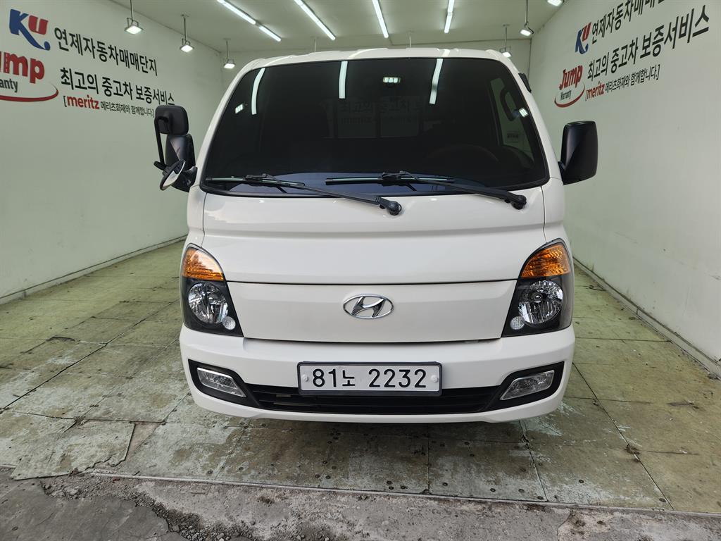 Hyundai Porter 1.0 Ton/ Super Cab/ Long Wheelbase/ CRDi Smart