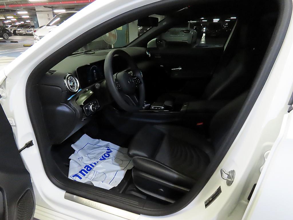 Mercedes-Benz A-Class A220 Sedan 7