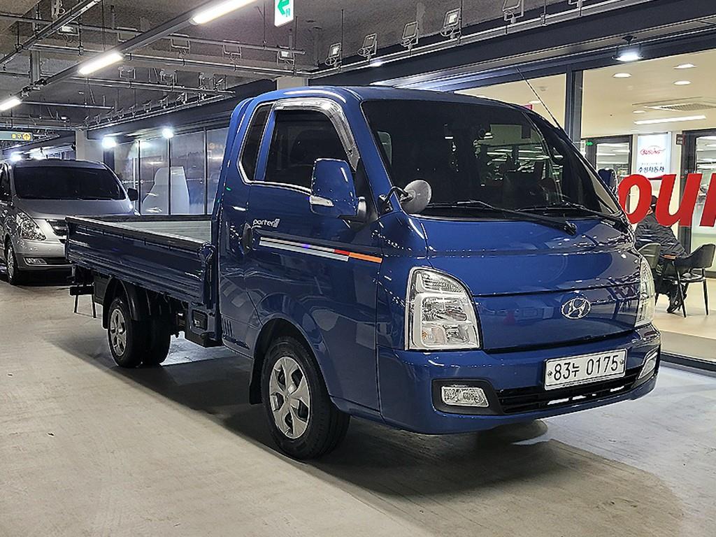 Hyundai Porter 1.0 Ton/ Super Cab/ Long Wheelbase/ CRDi Smart