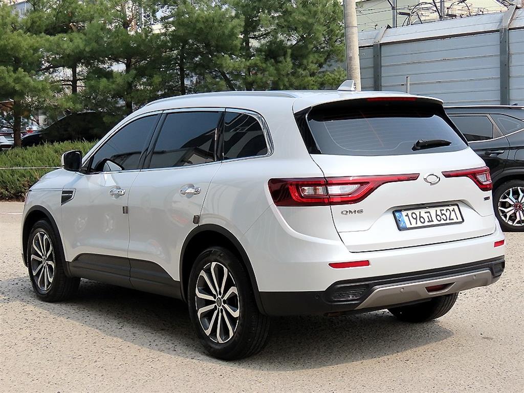 Renault QM6 Gasoline 2.0 GDe RE 2WD 4