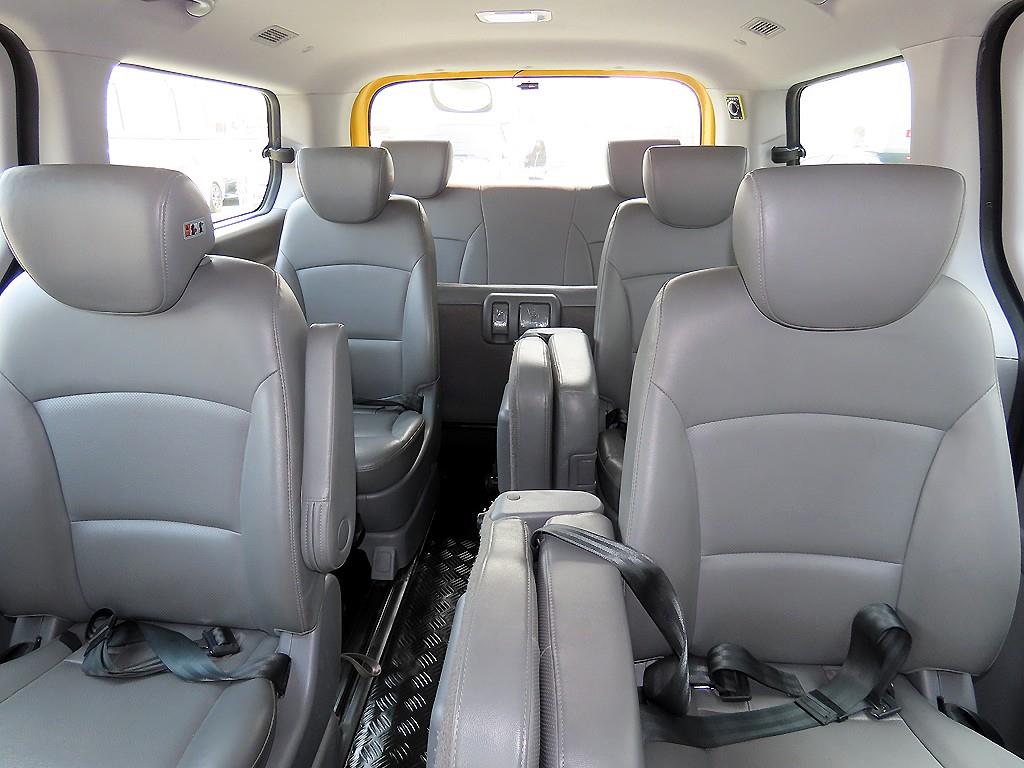 Hyundai Starex 8