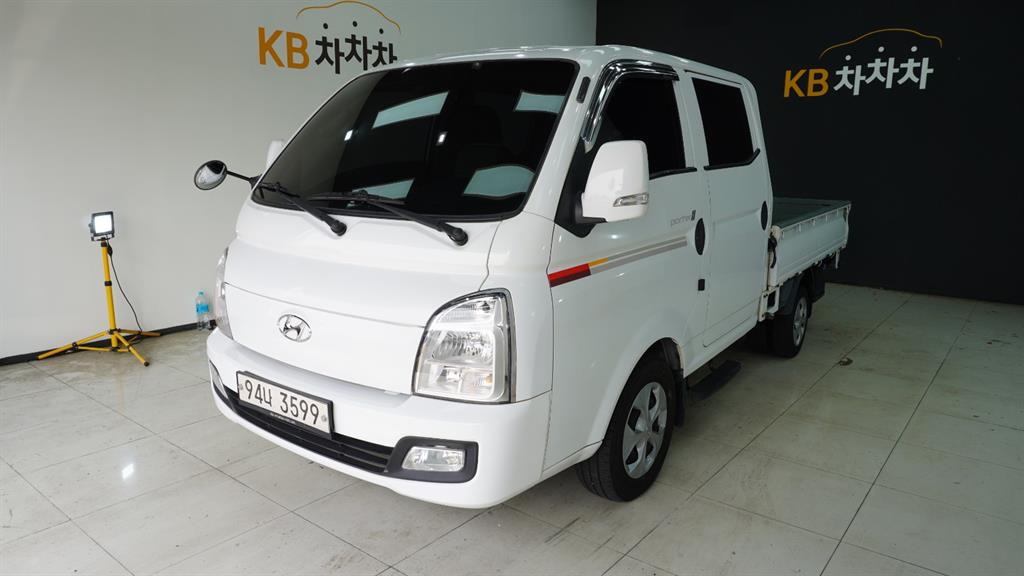 Hyundai Porter 1.0 Ton/ Double Cab/ Long Wheelbase/ CRDi Smart