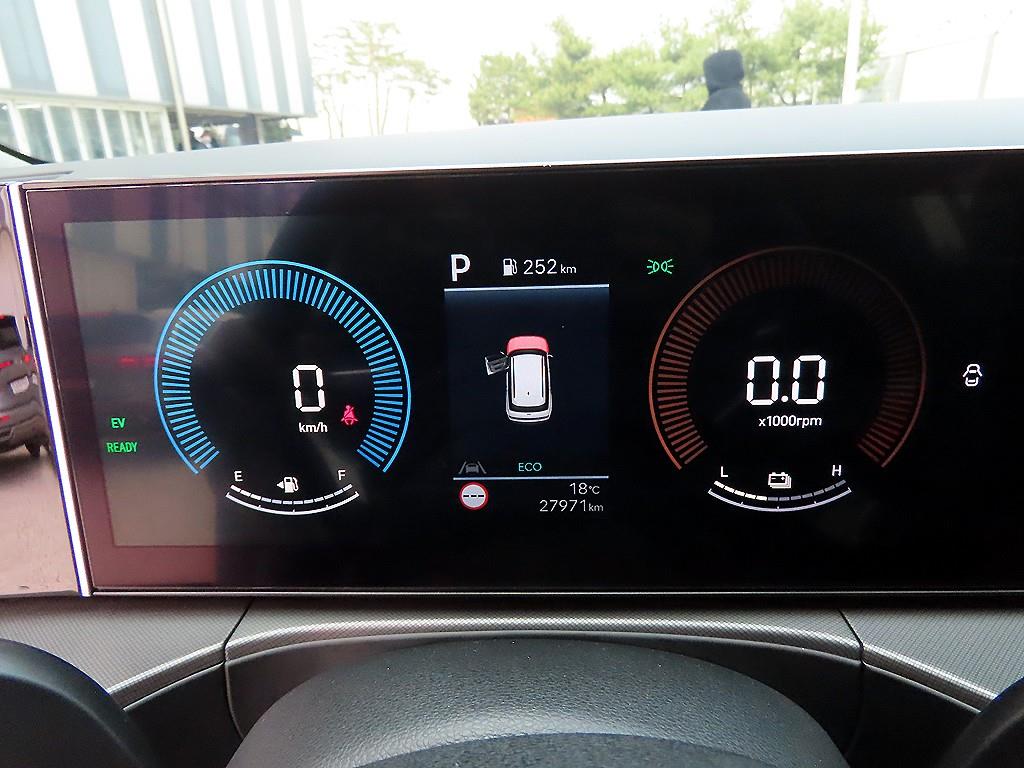 Hyundai Santa Fe 1.6T 2WD Exclusive 10