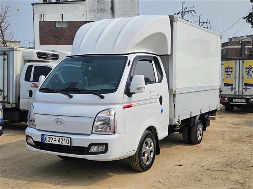 Hyundai Porter Electric Super Cab Smart 3