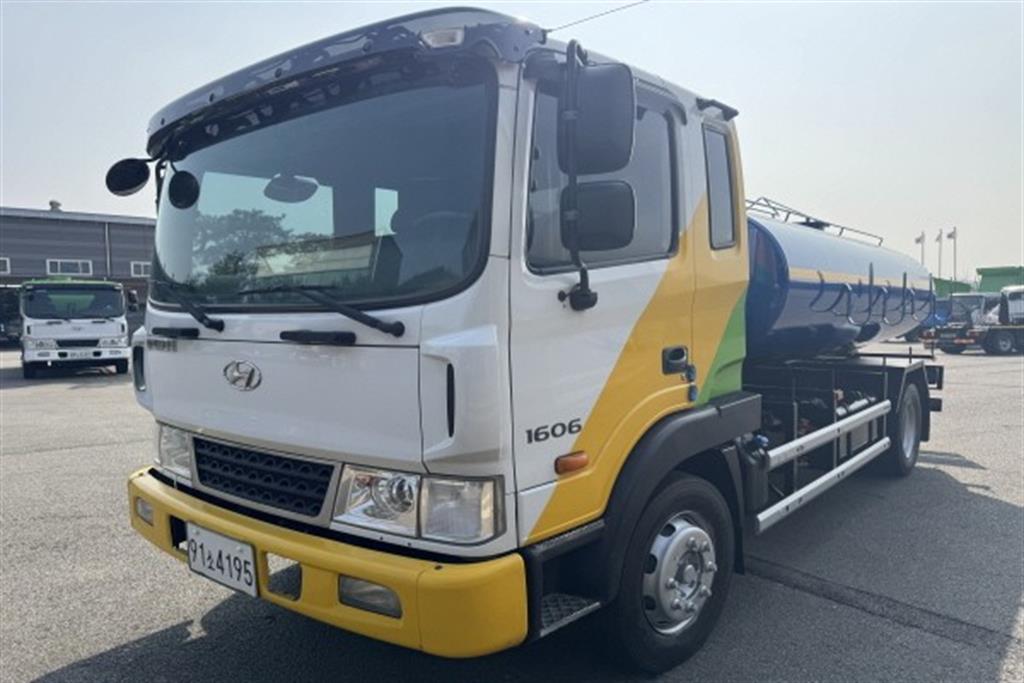 현대 버큠로리 메가트럭 철탱크 수동 - 중고 트럭 매물 이미지