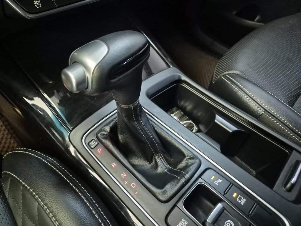 Kia Sorento Diesel 2.2 4WD Master 8