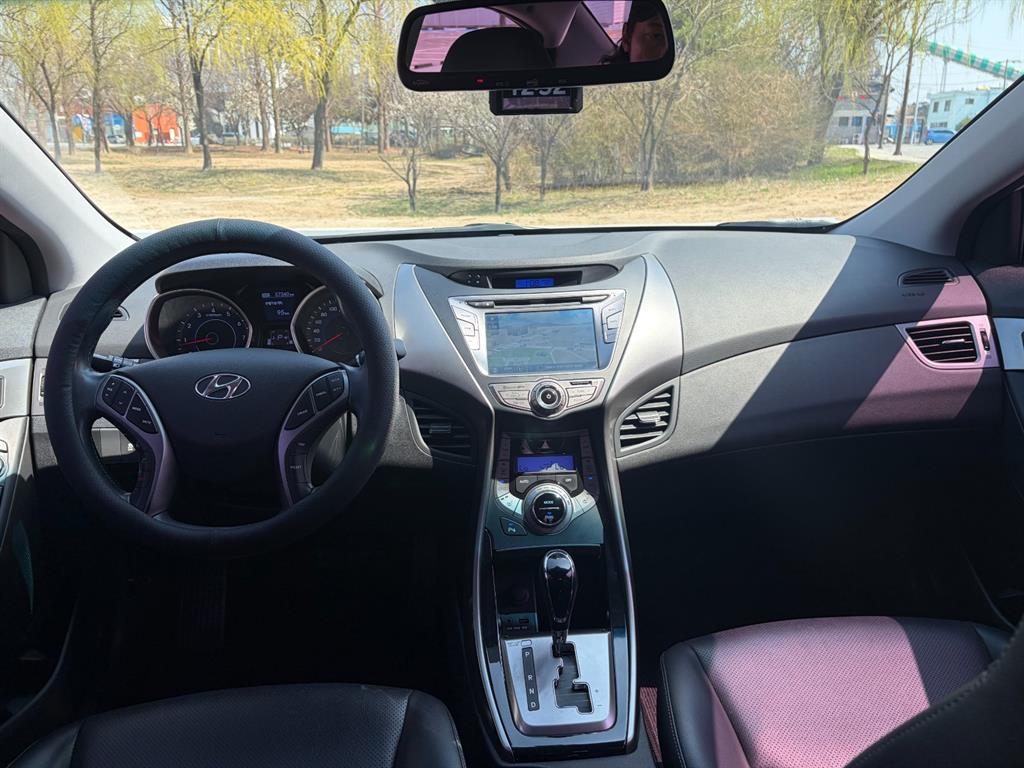 Hyundai Avante M16 GDI Modern 10