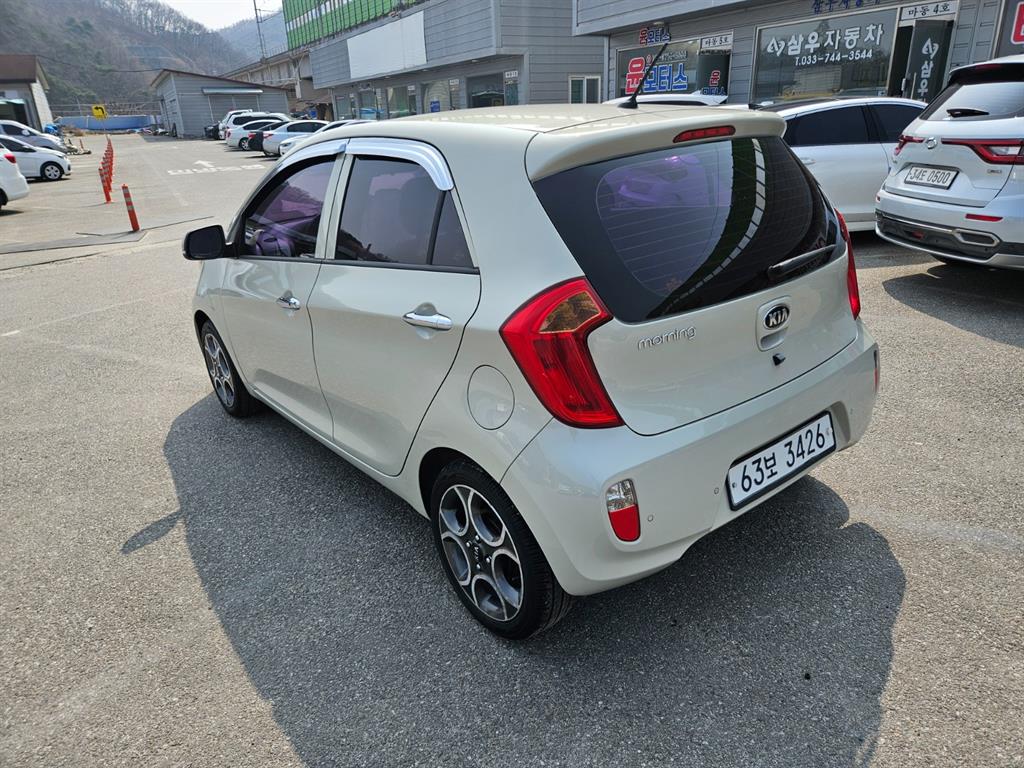 Kia Morning Luxury 5