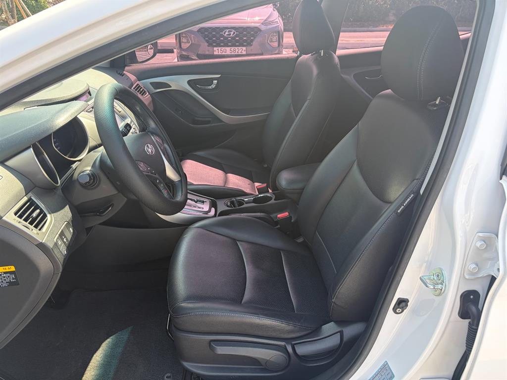 Hyundai Avante M16 GDI Modern 8