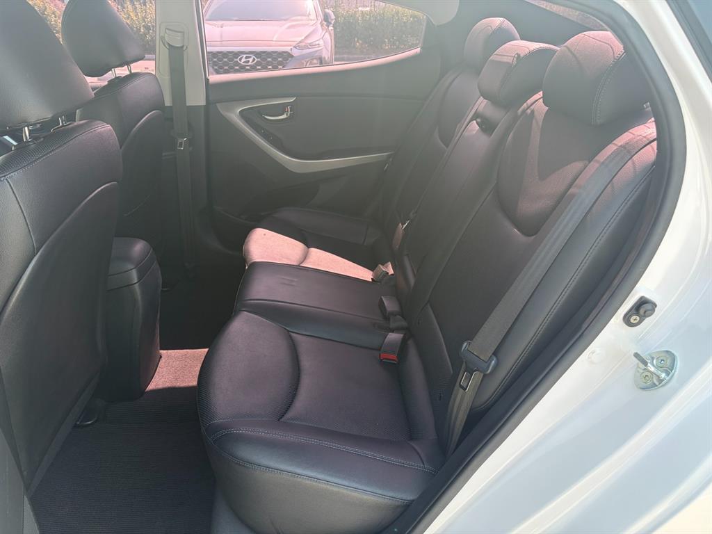 Hyundai Avante M16 GDI Modern 9