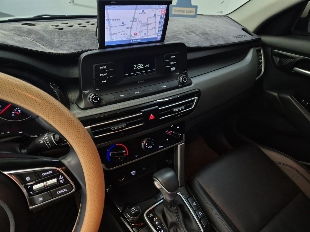 Kia Seltos Gasoline 1.6 Turbo 2WD Trendy 10