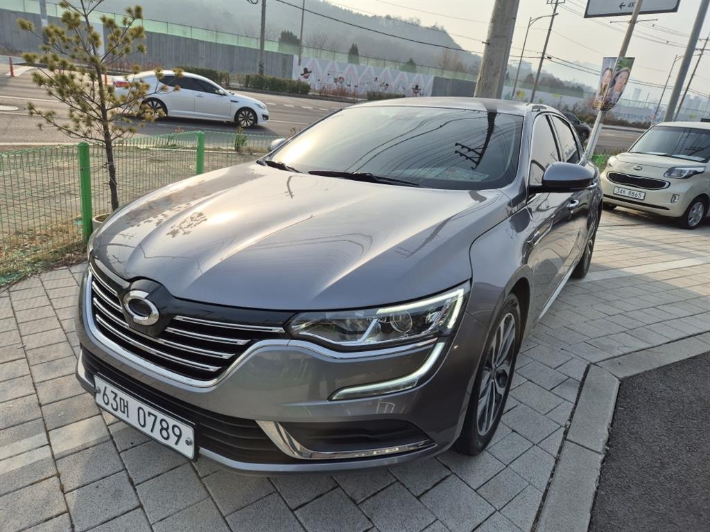 Renault SM6 Gasoline 2.0 GDe RE 4