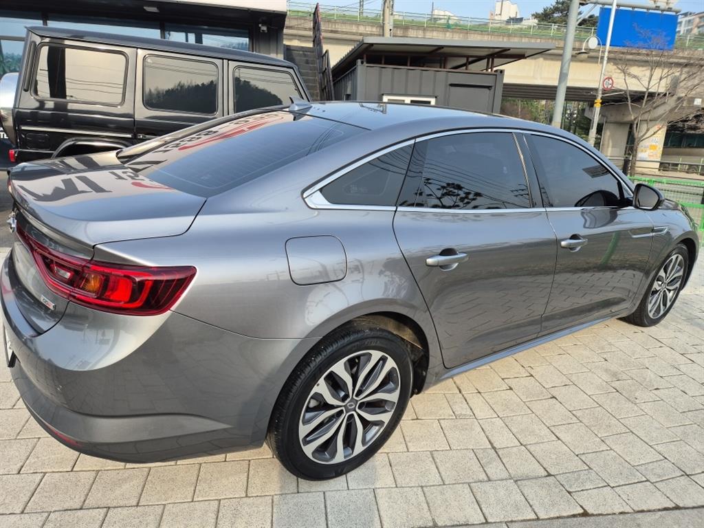 Renault SM6 Gasoline 2.0 GDe RE 5