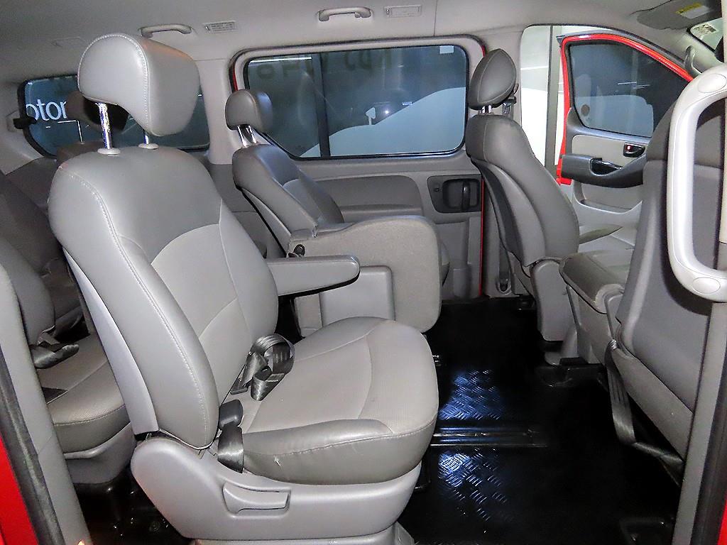 Hyundai Starex Wagon CVX Value 8