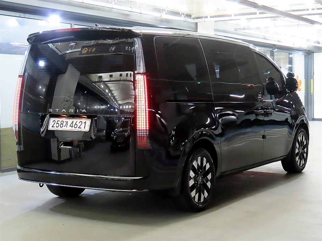 Hyundai Staria HEV 1.6 Lounge Mobility 5