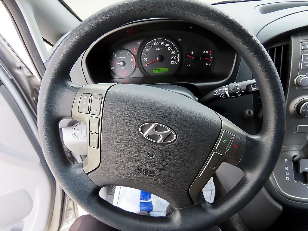 Hyundai Starex CVX Luxury 9