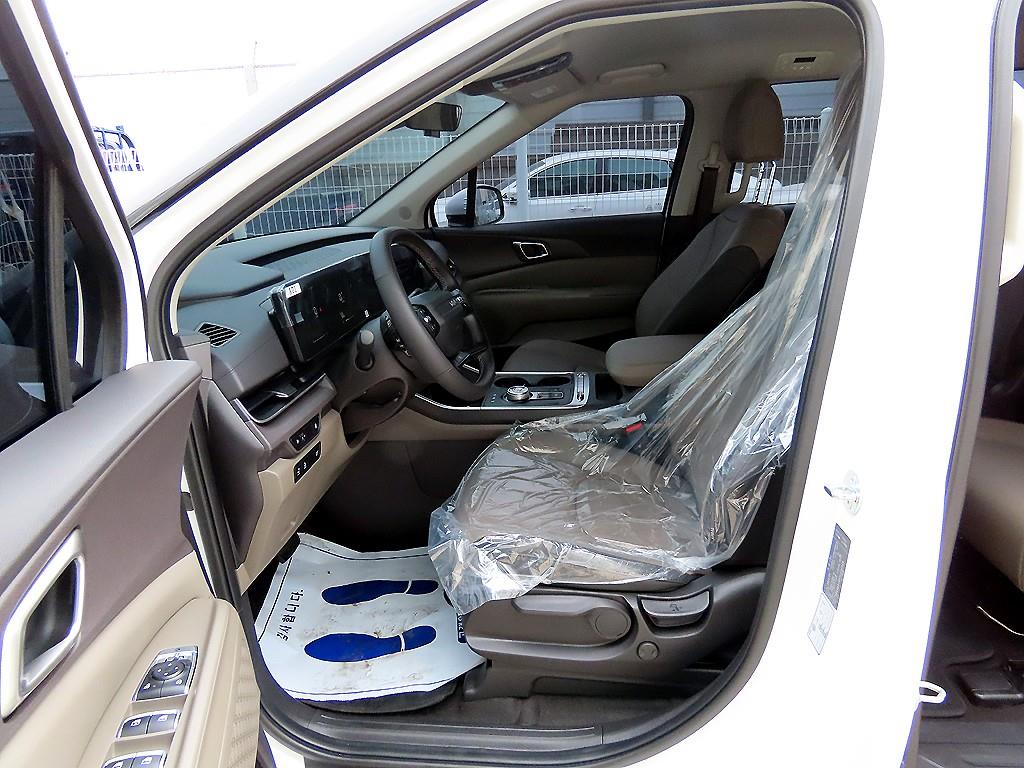 Kia Carnival Diesel Prestige — фото 5
