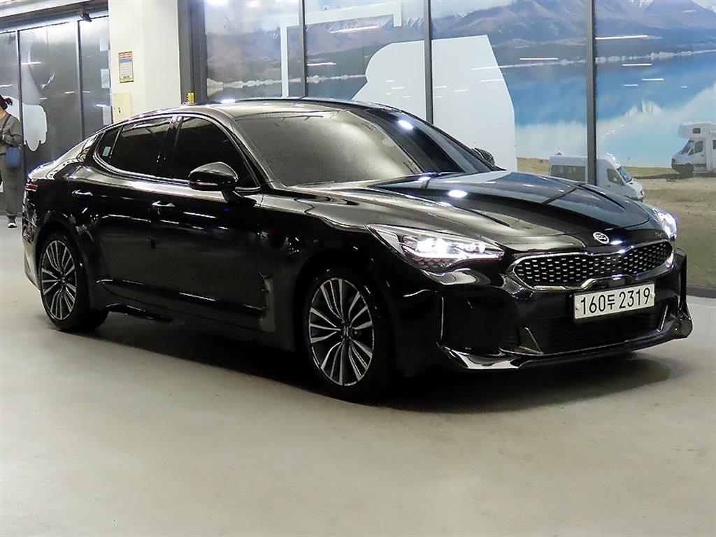 Kia Stinger Gasoline 2.0 Turbo AWD Platinum