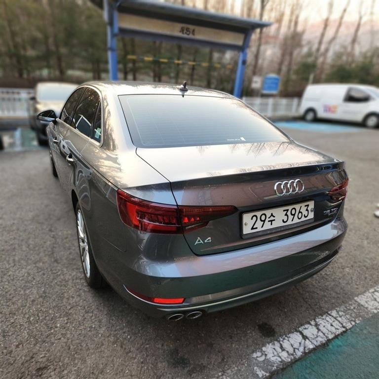 Audi A4 35 TDI Quattro Premium 5