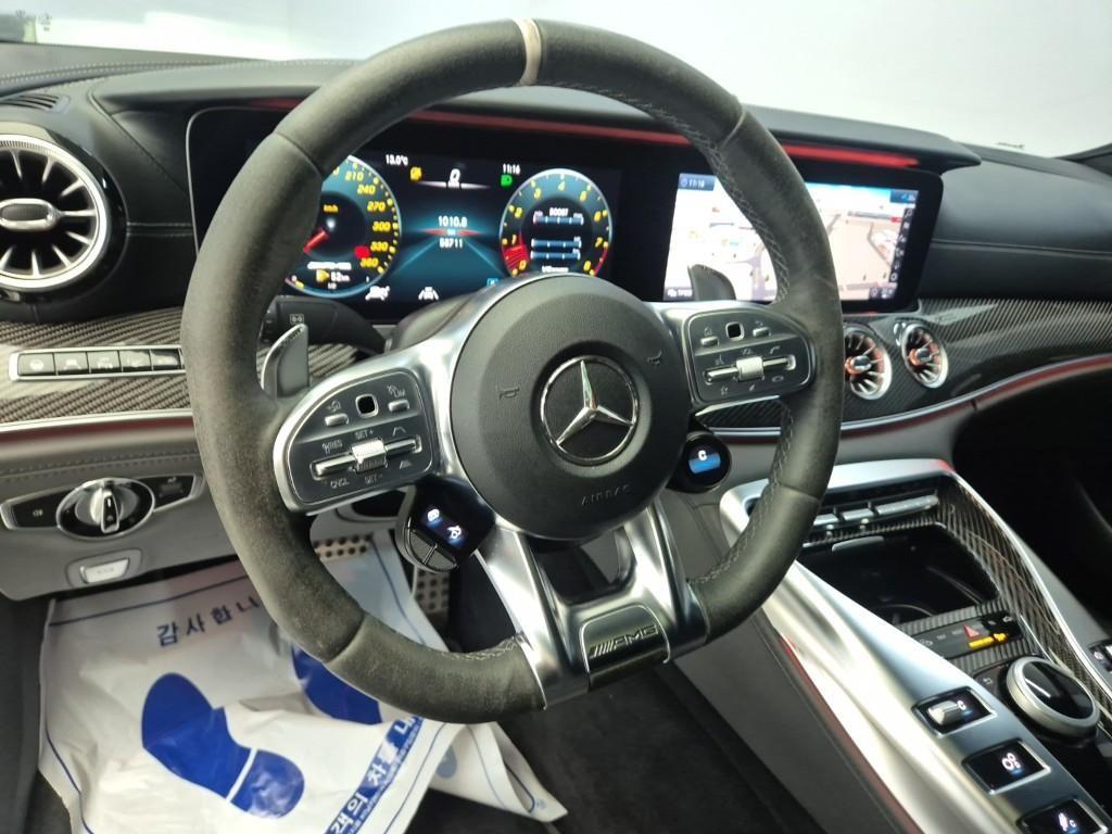 Mercedes-Benz AMG GT 4 Duo 63 S 4MATIC+ 10