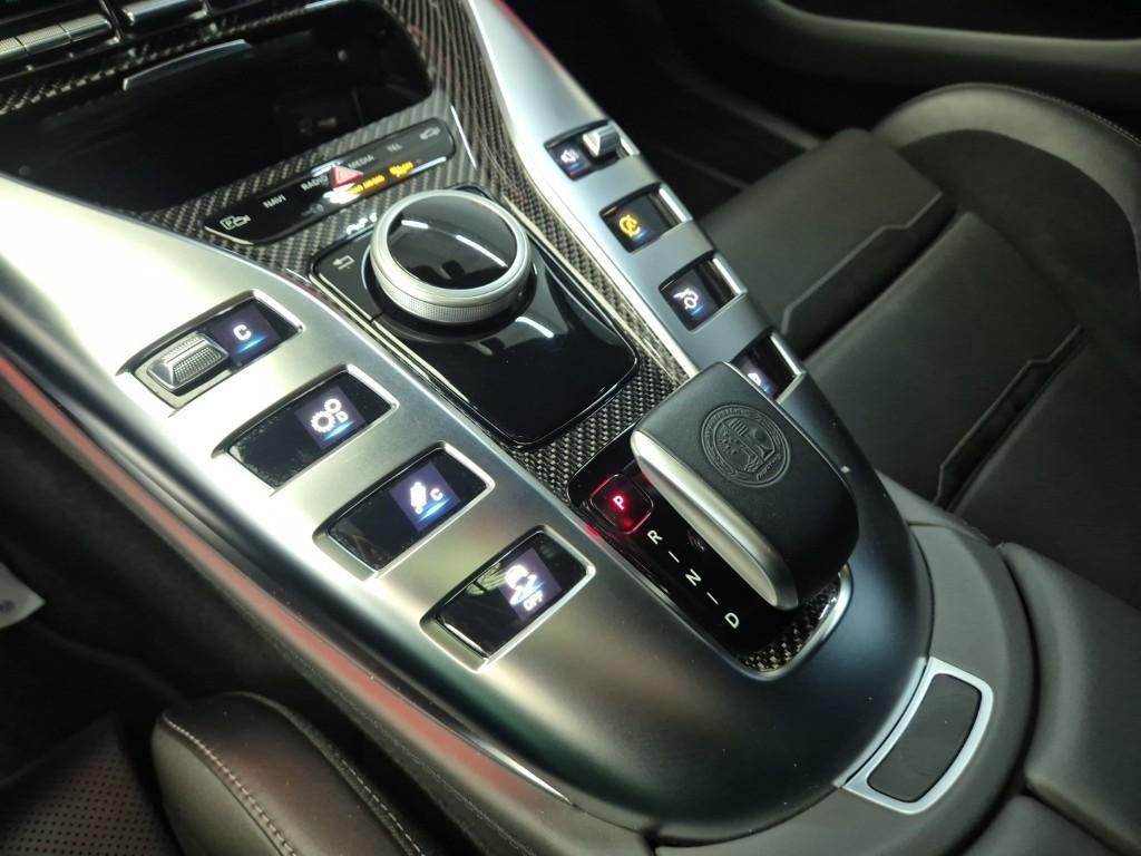 Mercedes-Benz AMG GT 4 Duo 63 S 4MATIC+ 9