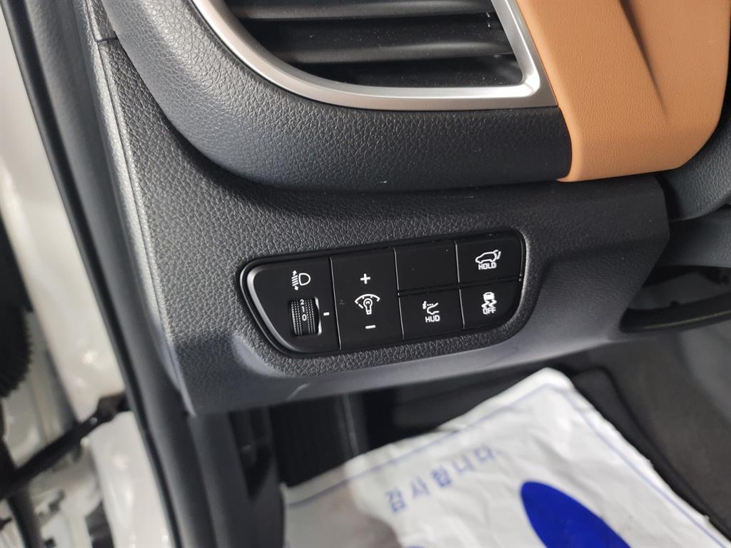 Kia Seltos Gasoline 1.6 Turbo 2WD Gravity 10